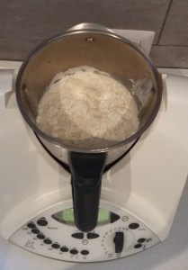 pan brioche - aggiungi farina