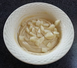 aggiungere pere a dadini