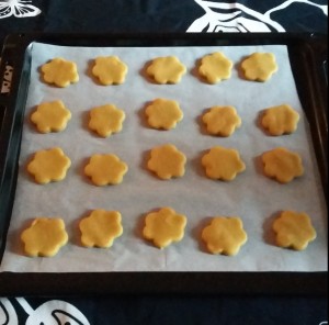 fiorellini sulla teglia